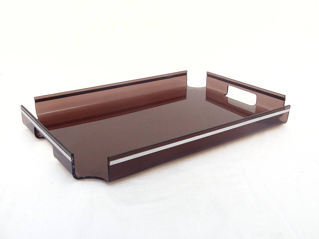 Plateau design 1970 en plexiglas fumé