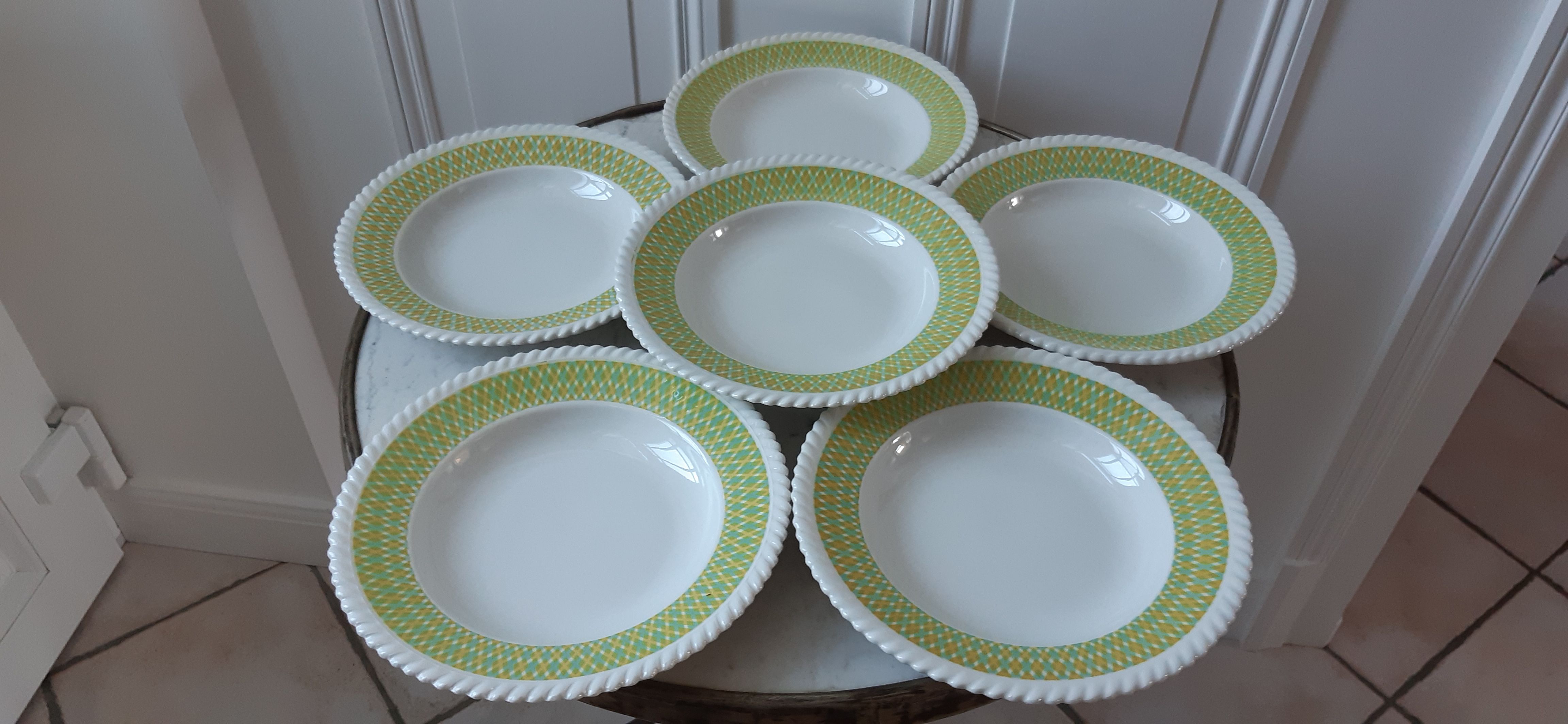 Set of 6 hollow plates Badonviller colored diamonds serrated years 40-50