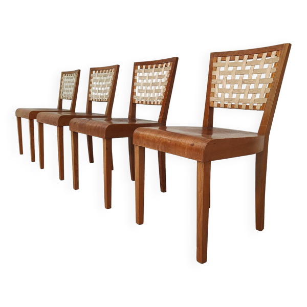 Série de 4 chaises bois et sangles par Krasna Jizba Année 40