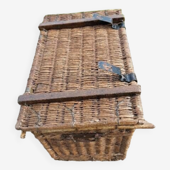 Large wicker rattan trunk 1900