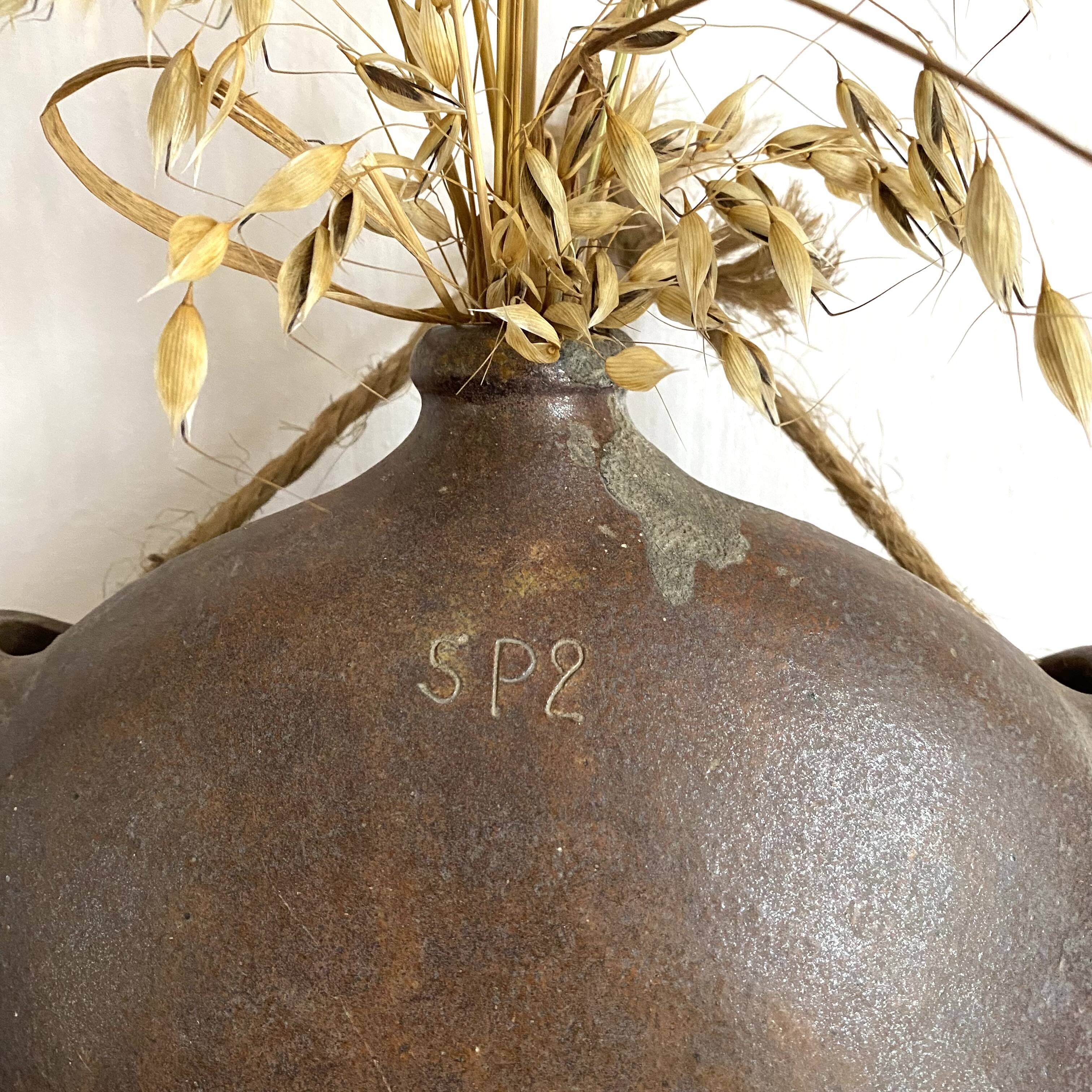 Wall vase, terracotta shepherd's gourd