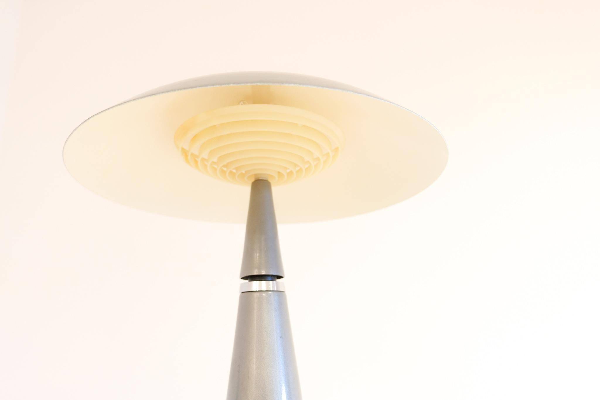 Lampe de table époque spatiale Aluminor France années 1990