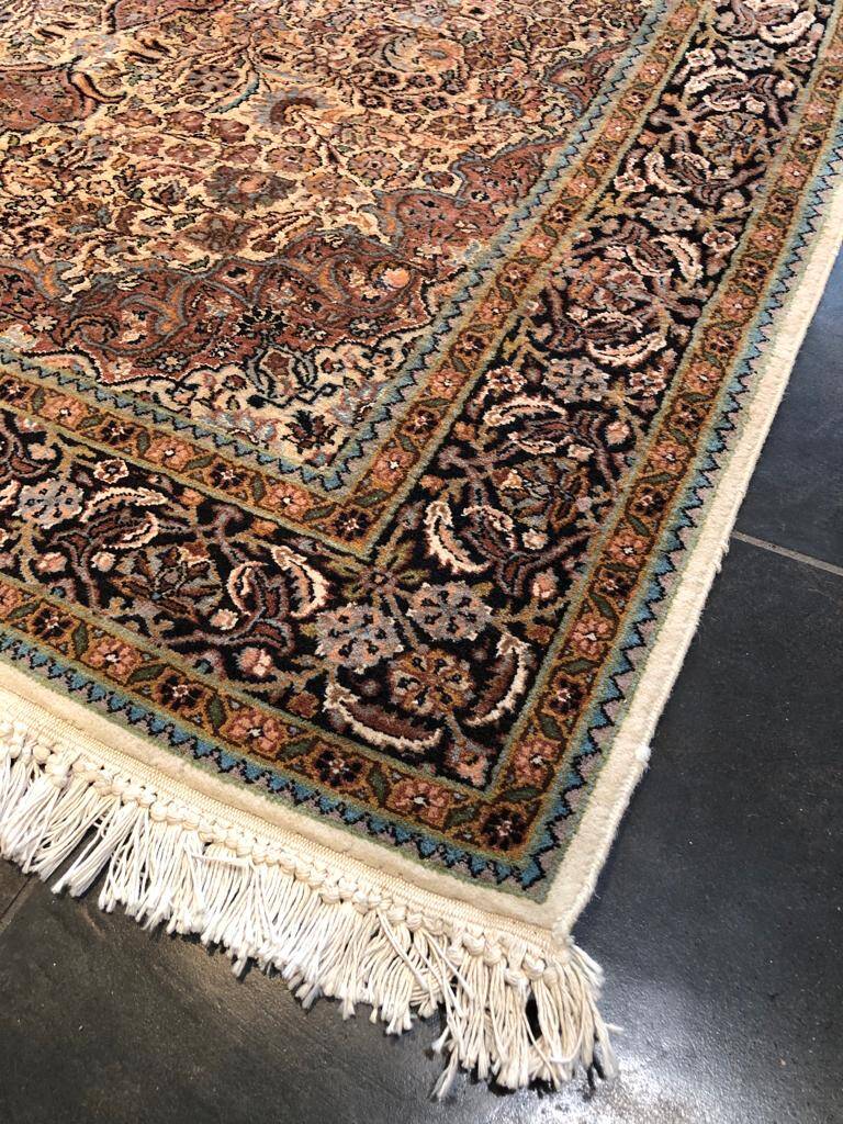 Pakistani silk rug
