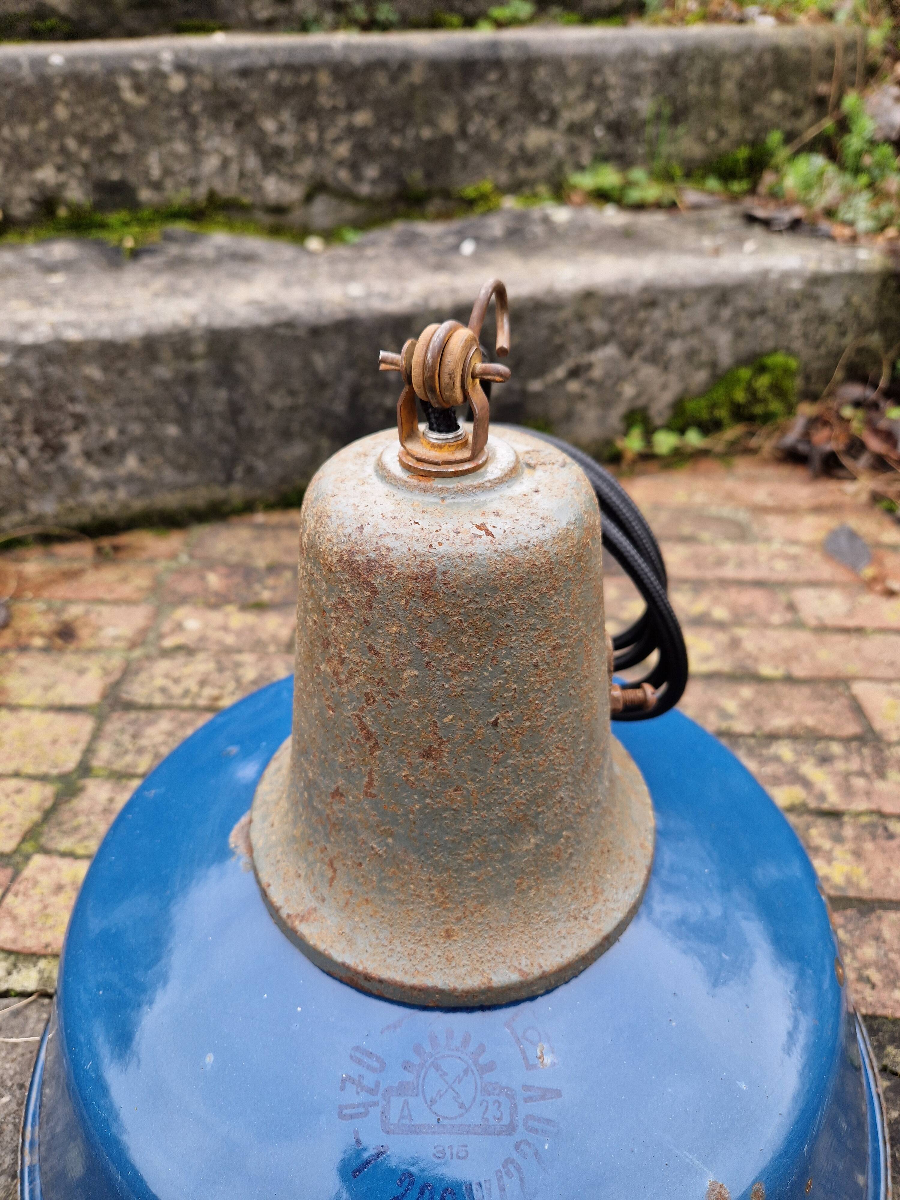 Industrial pendant light in blue enamelled sheet metal and cast iron, Poland, 1950s-60s