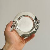 Metal bottle rests