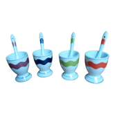 Coquetiers en porcelaine avec cuillères