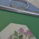 Art deco flowers plateau