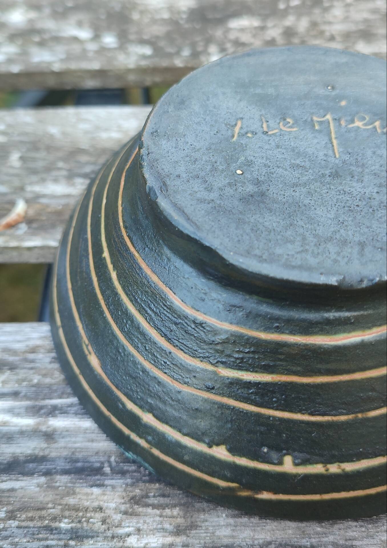 Vintage ceramic bowl signed Y. Le Mieux from the 60s-70s.