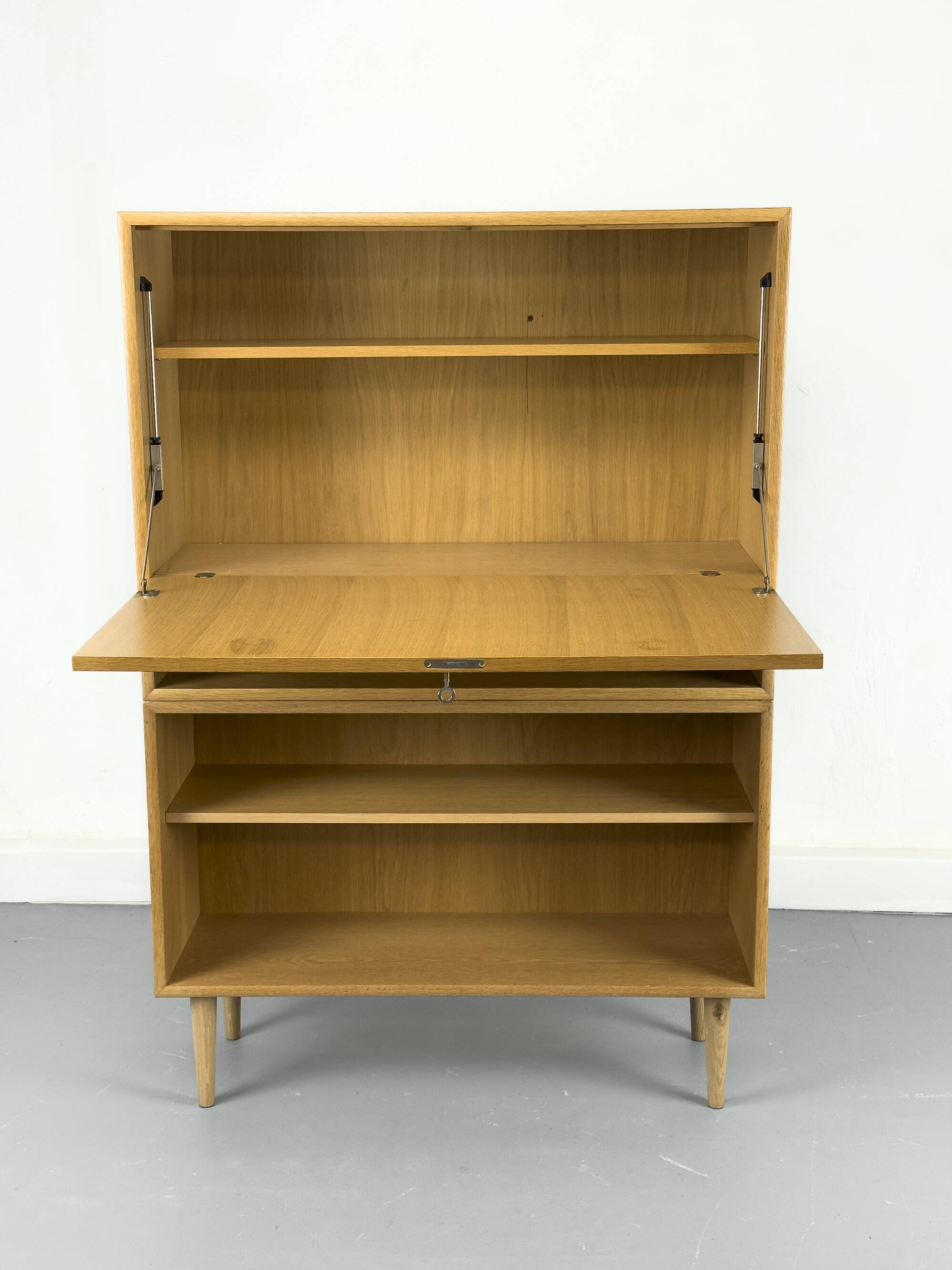 Cabinet en chêne de Wk Möbel, années 1970