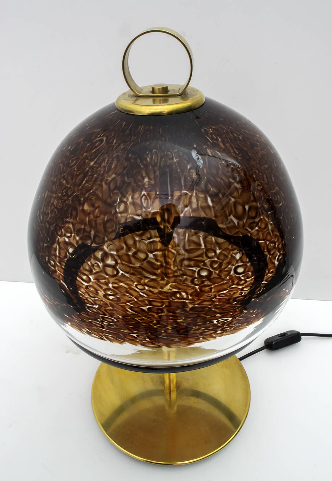Leucos Mid-Century Modern Italian Murano Glass and Brass Table Lamp, 1970s