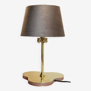 Chic brass lamp with vintage clover tray