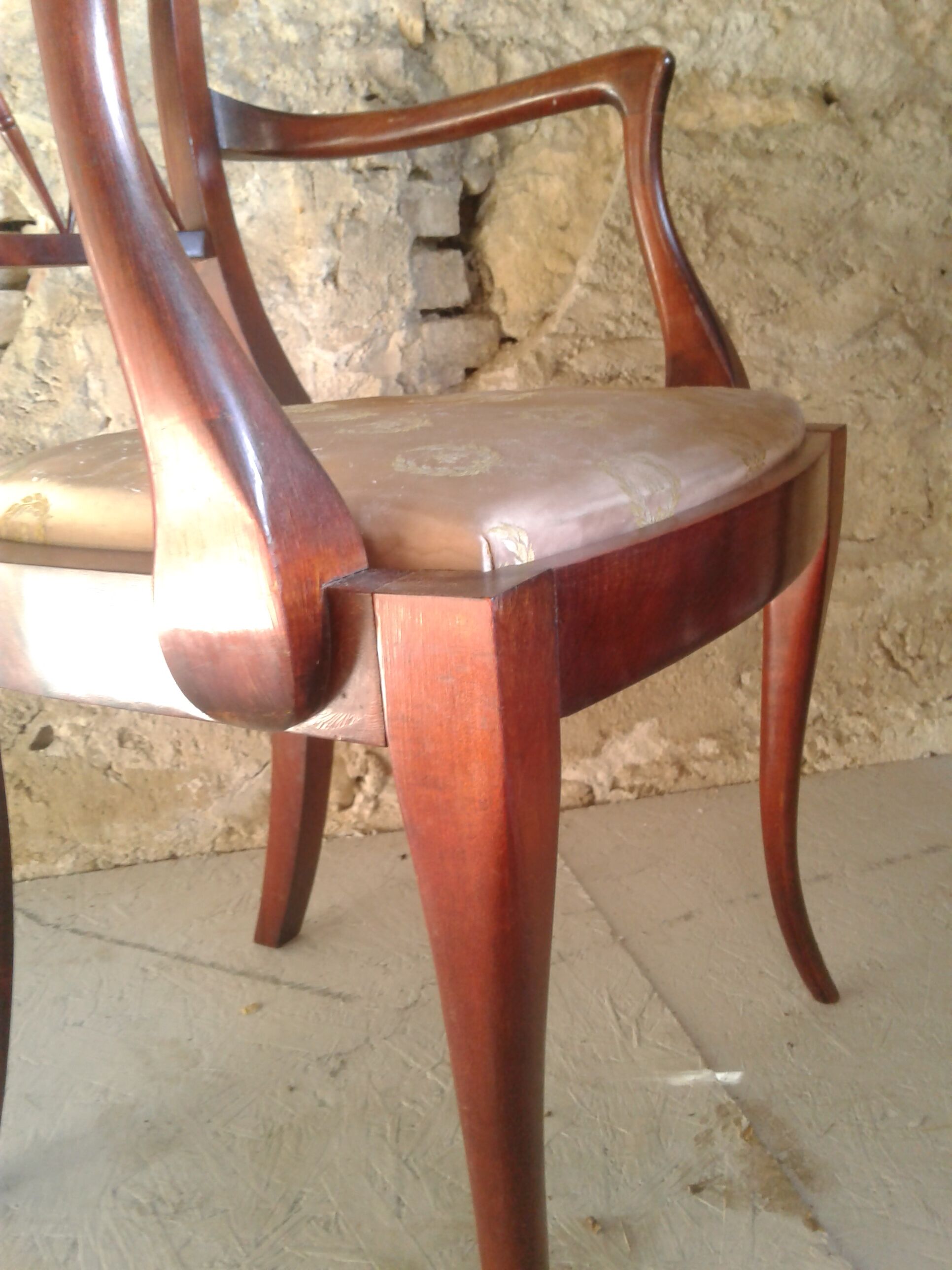 English colonial armchair in mahogany