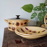 5 Gien soup plates