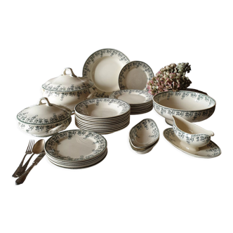 33 pc antique green white transferware dinner service c1900 U&C Sarreguemines France, 10 places