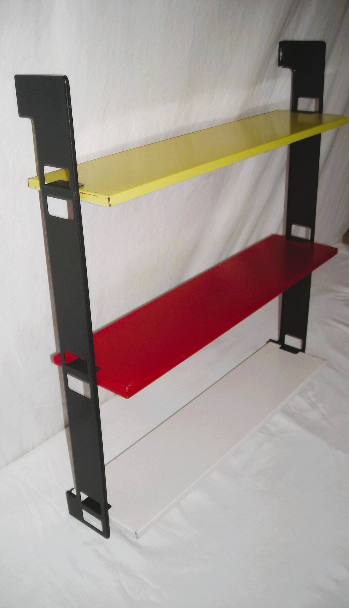 Etagère murale Tomado des années 50