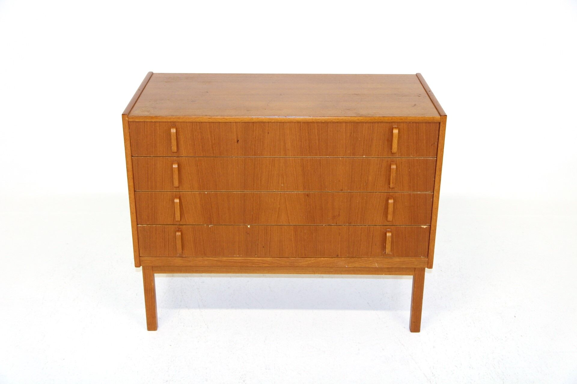 Commode scandinave en teck Bodafors Suède 1960
