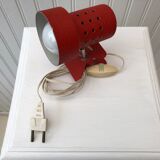 Red-clip lamp