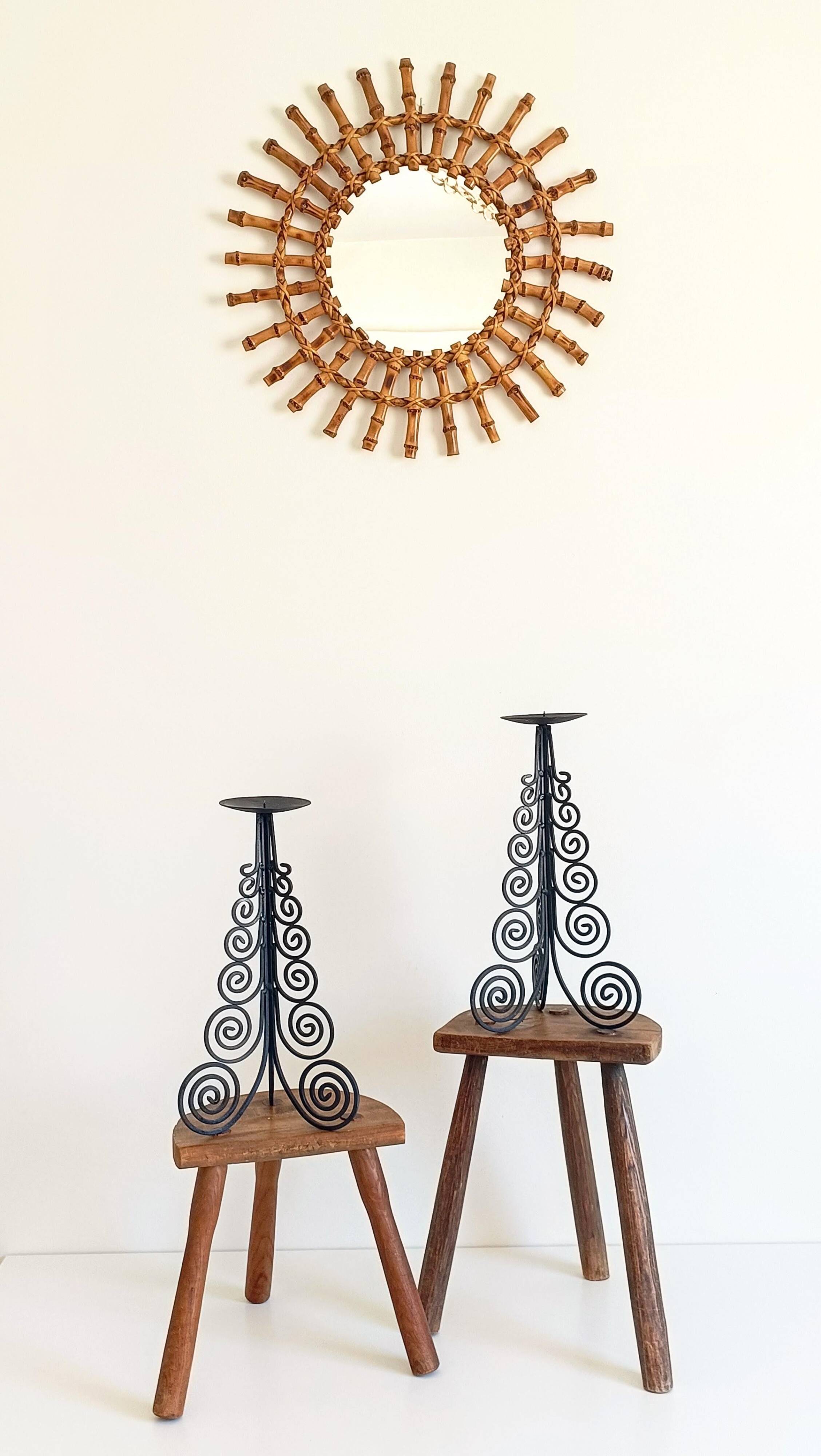 Paire de candélabres en fer forgé à la main, Espagne, vers les années 1970.