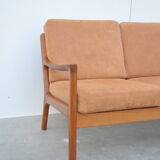 Ole Wanscher Sofa "Senator" in Teak by Cado