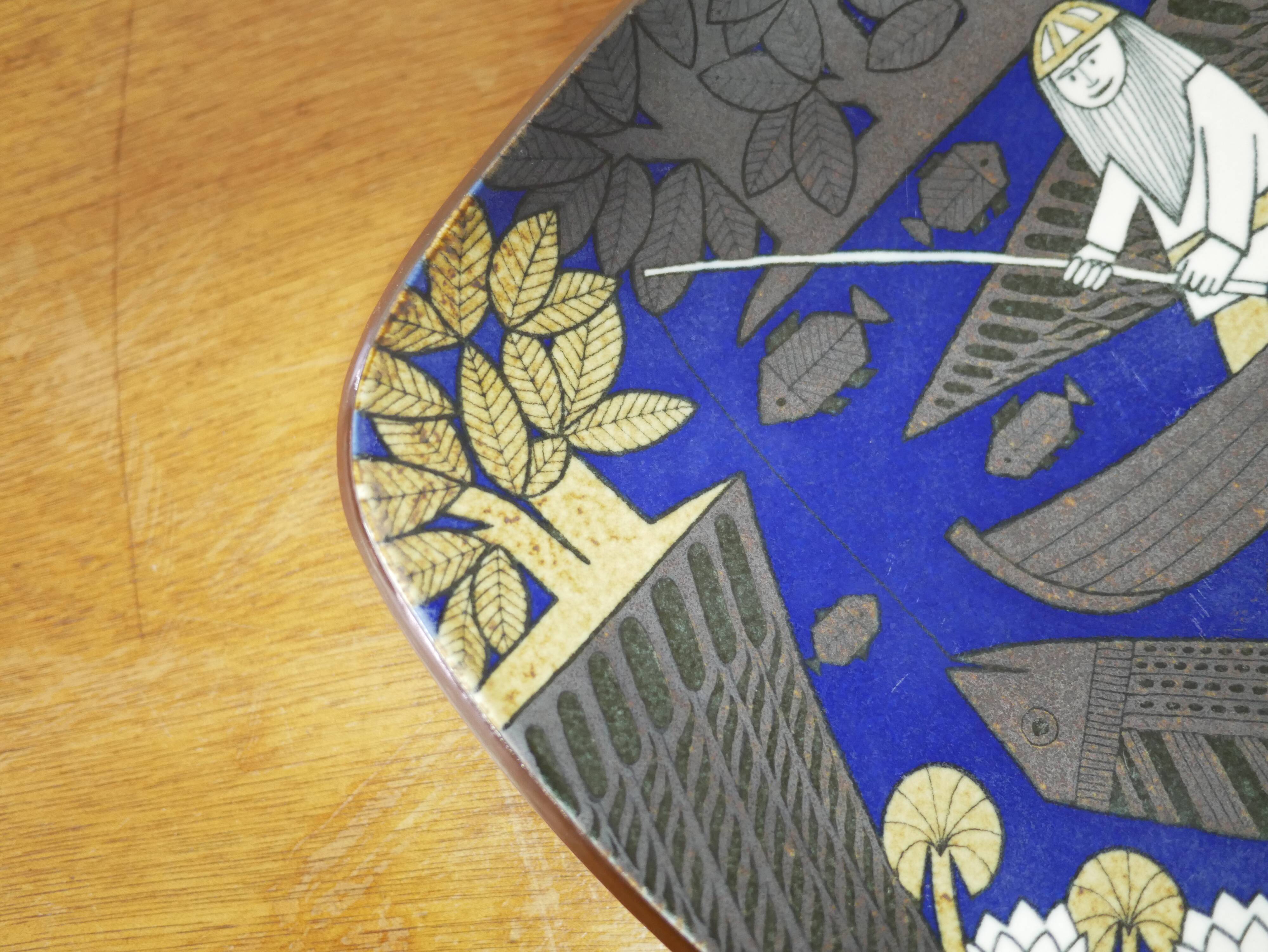 Vintage Scandinavian plate in ceramic by R. Uosikkinen, Arabia Finland