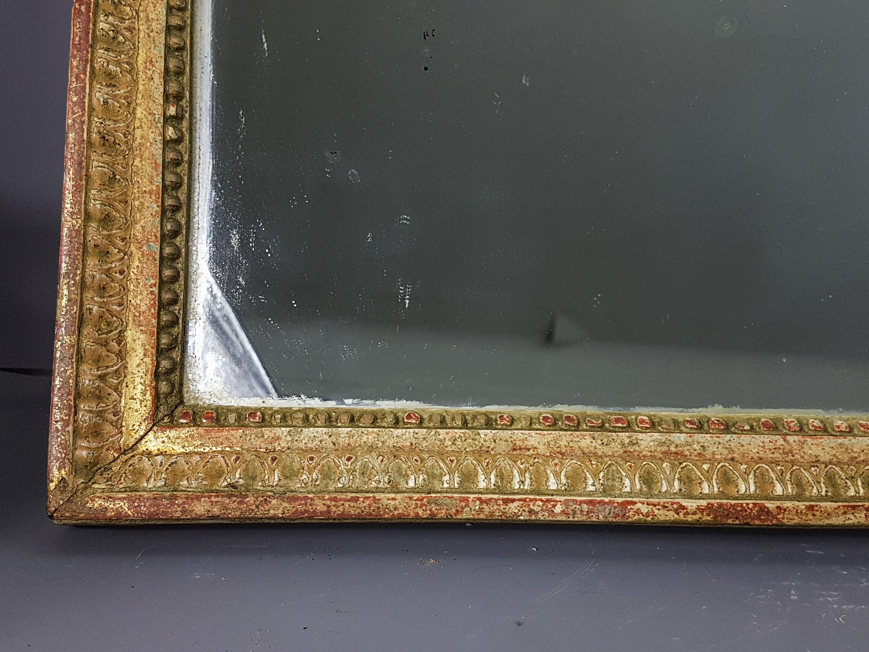 Mirror in Louis XVI-era wood frame - patinated stucco 70x45.5 cm SB