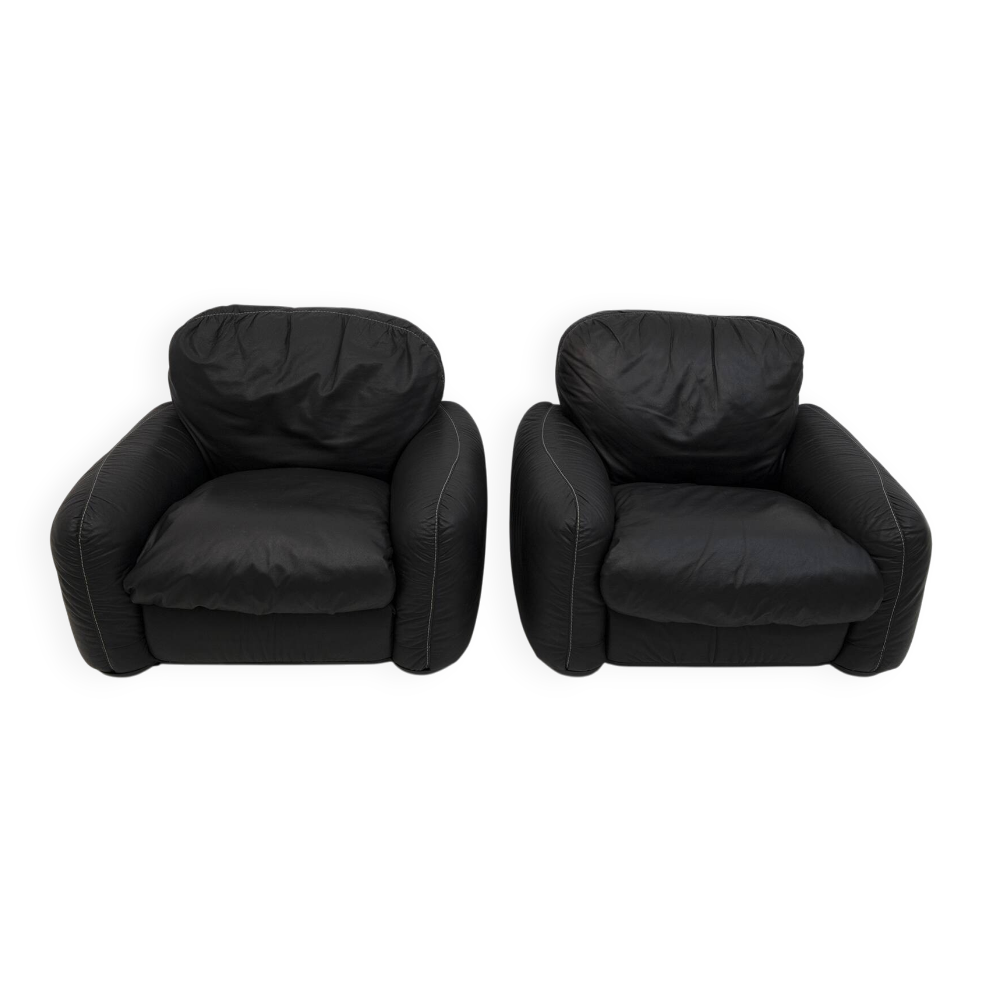 Pair of Piumotto Italian Leather Armchairs by Arrigo Arrighi for Busnelli,