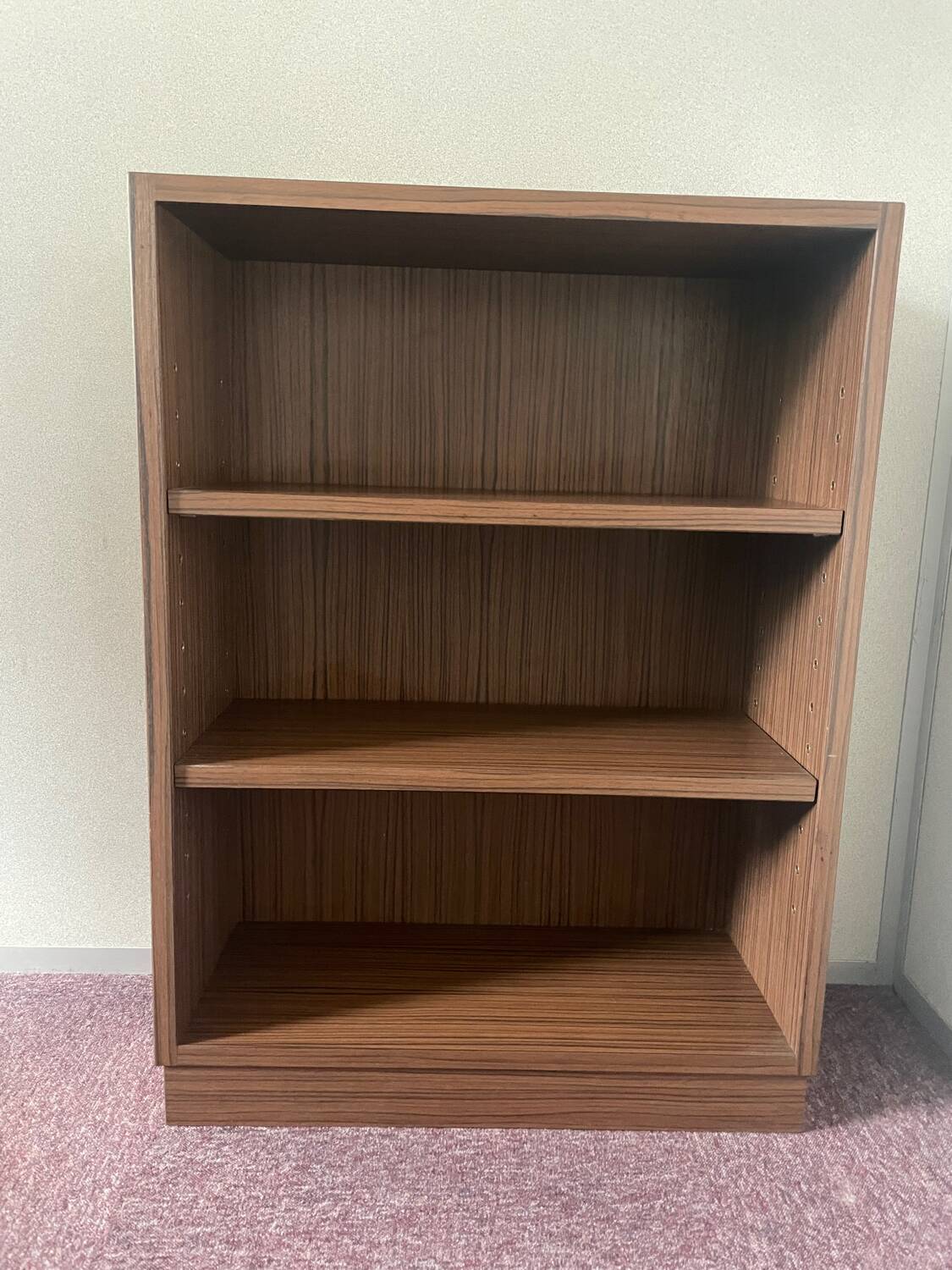 Bibliothèque en bois