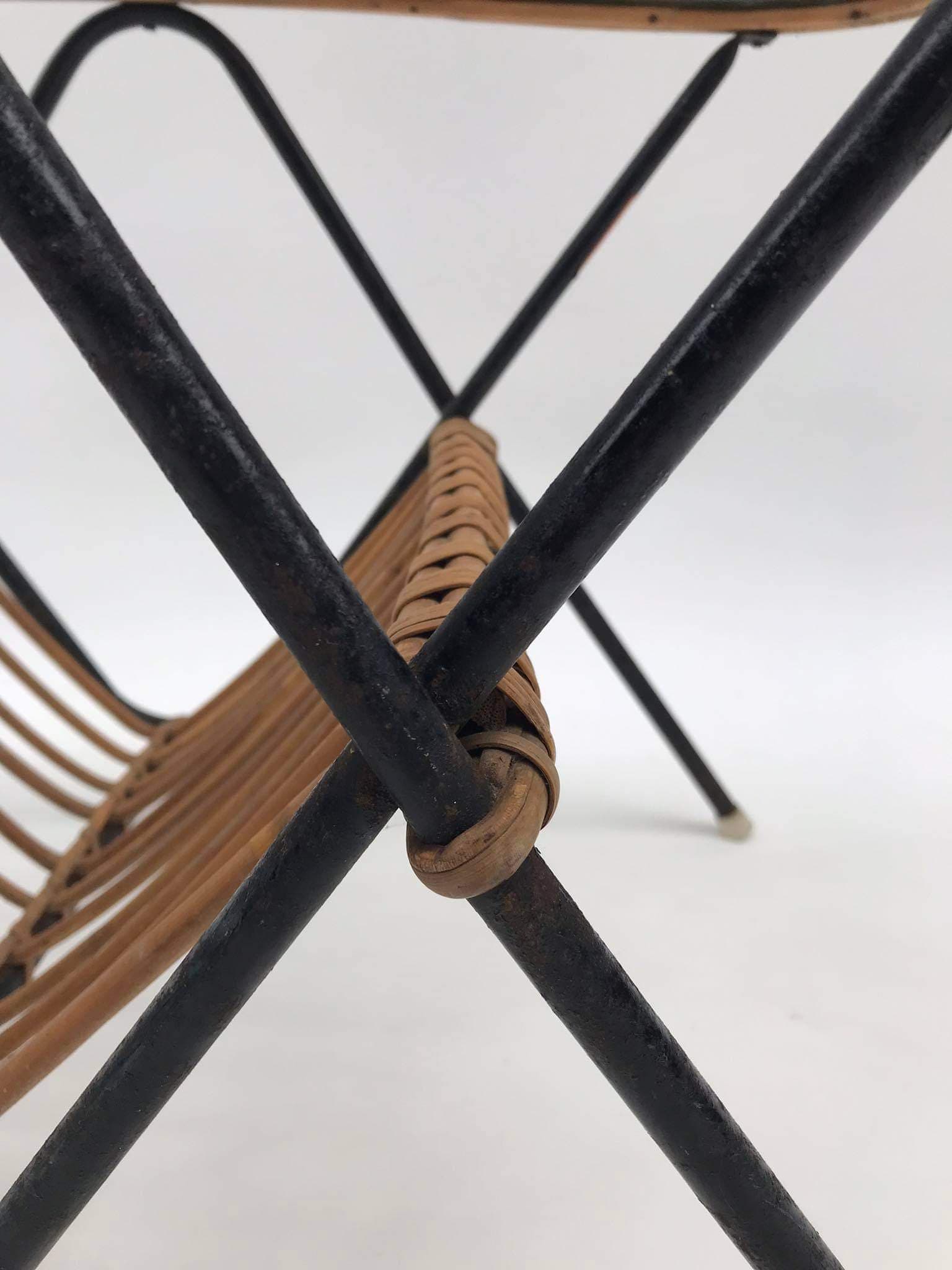 Coffee table with newspaper holder from the 60's