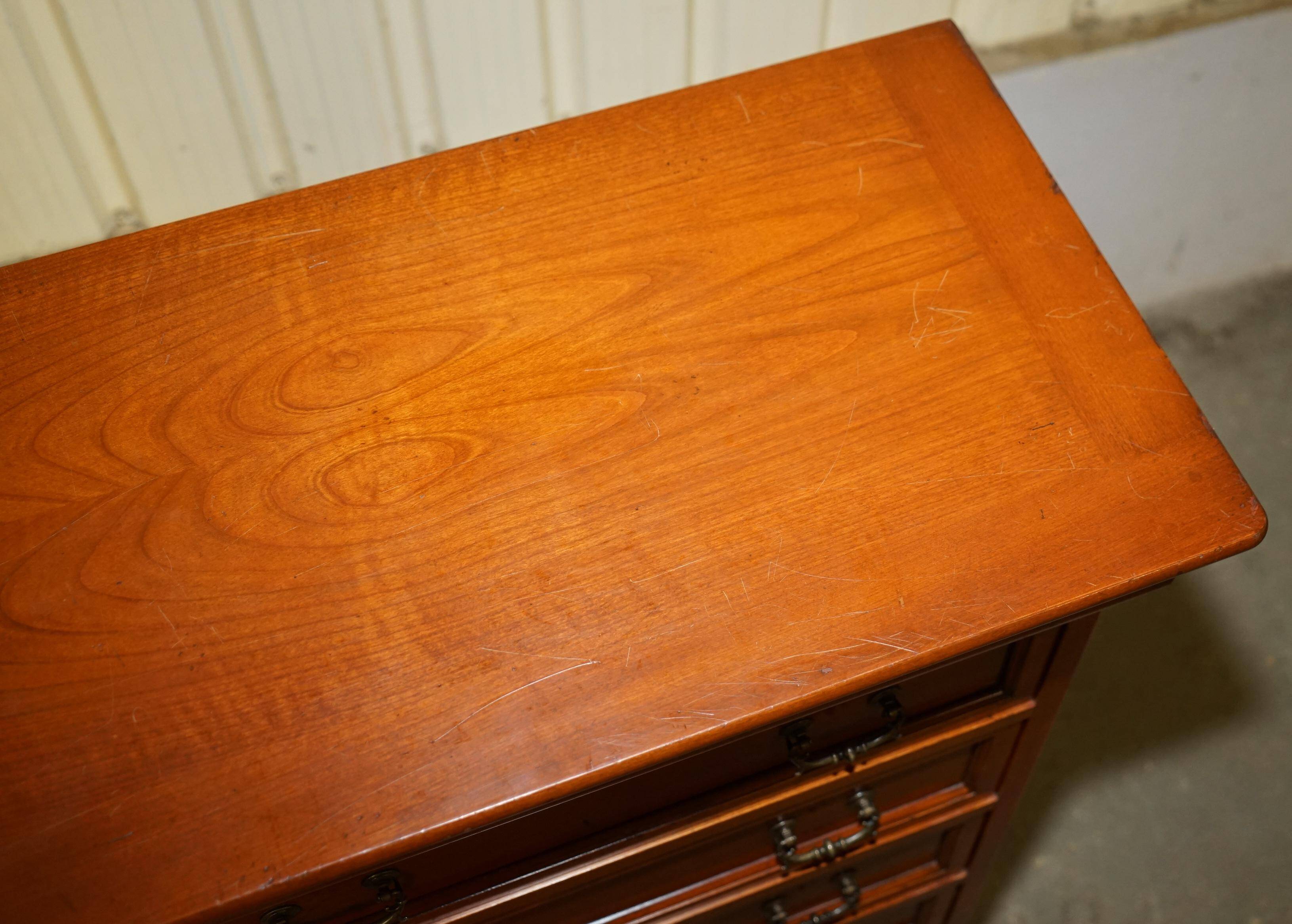 Large tall drawer unit Consorzio Mobili in cherry wood