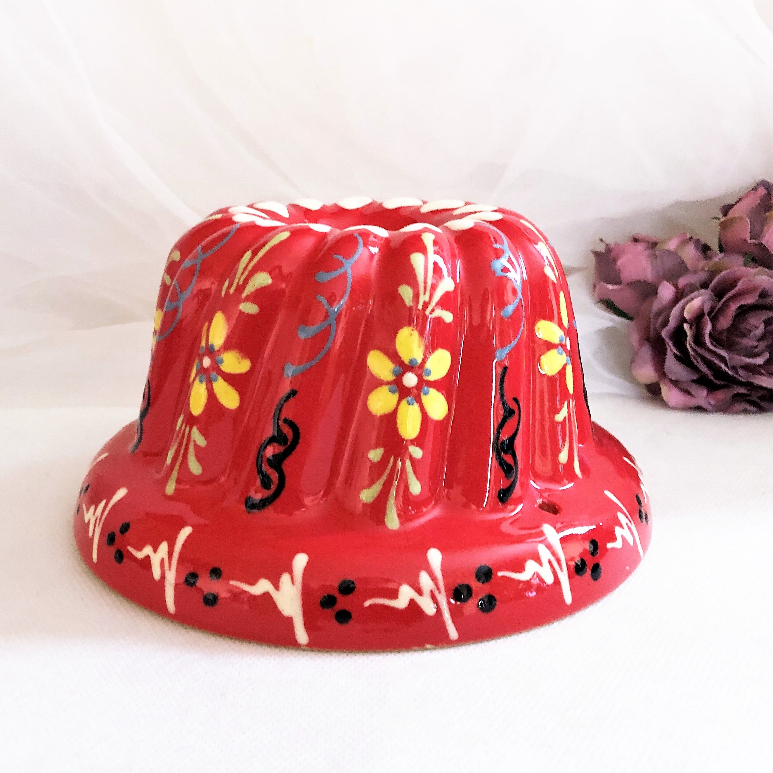 Painted terracotta kouglof mould