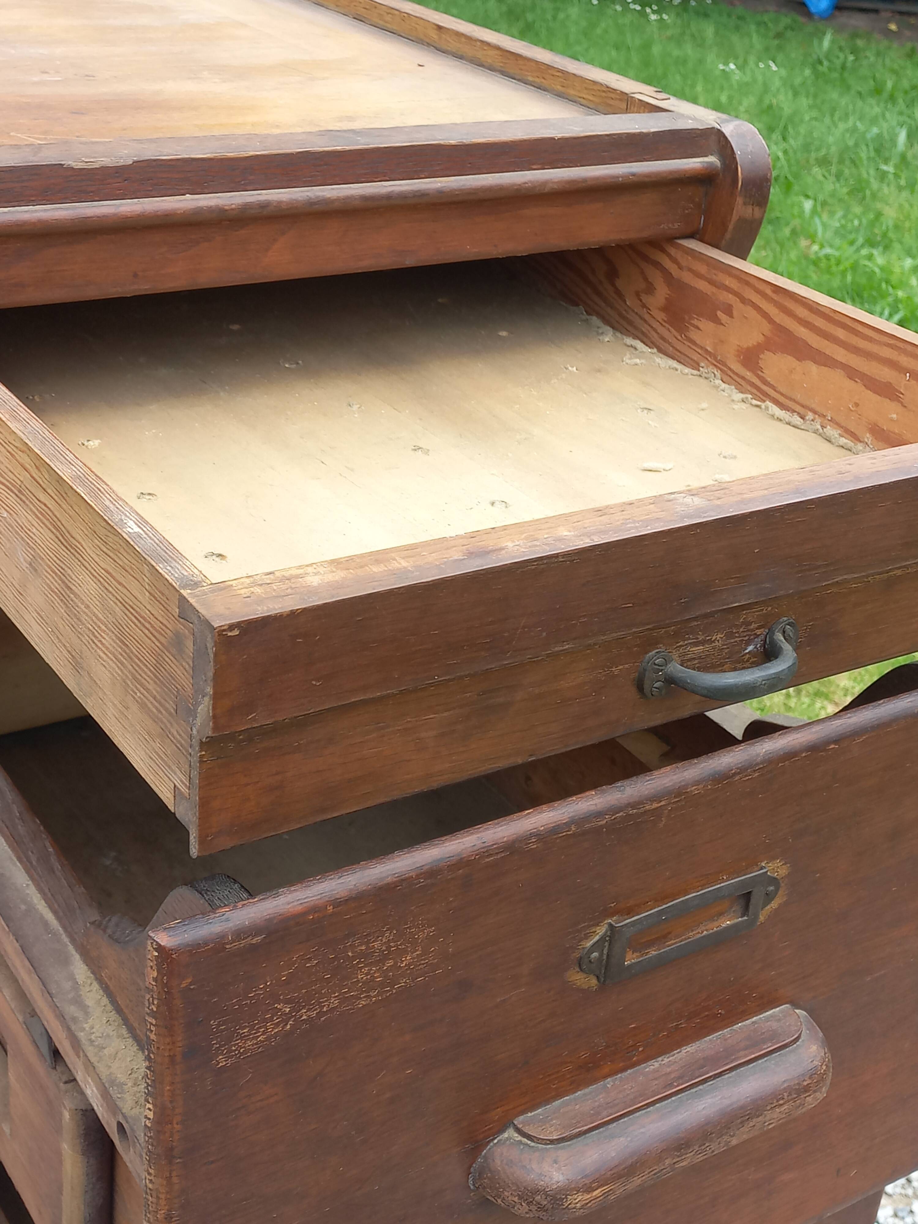 Oak craft cabinet with 5 drawers from the 1930s/1950s