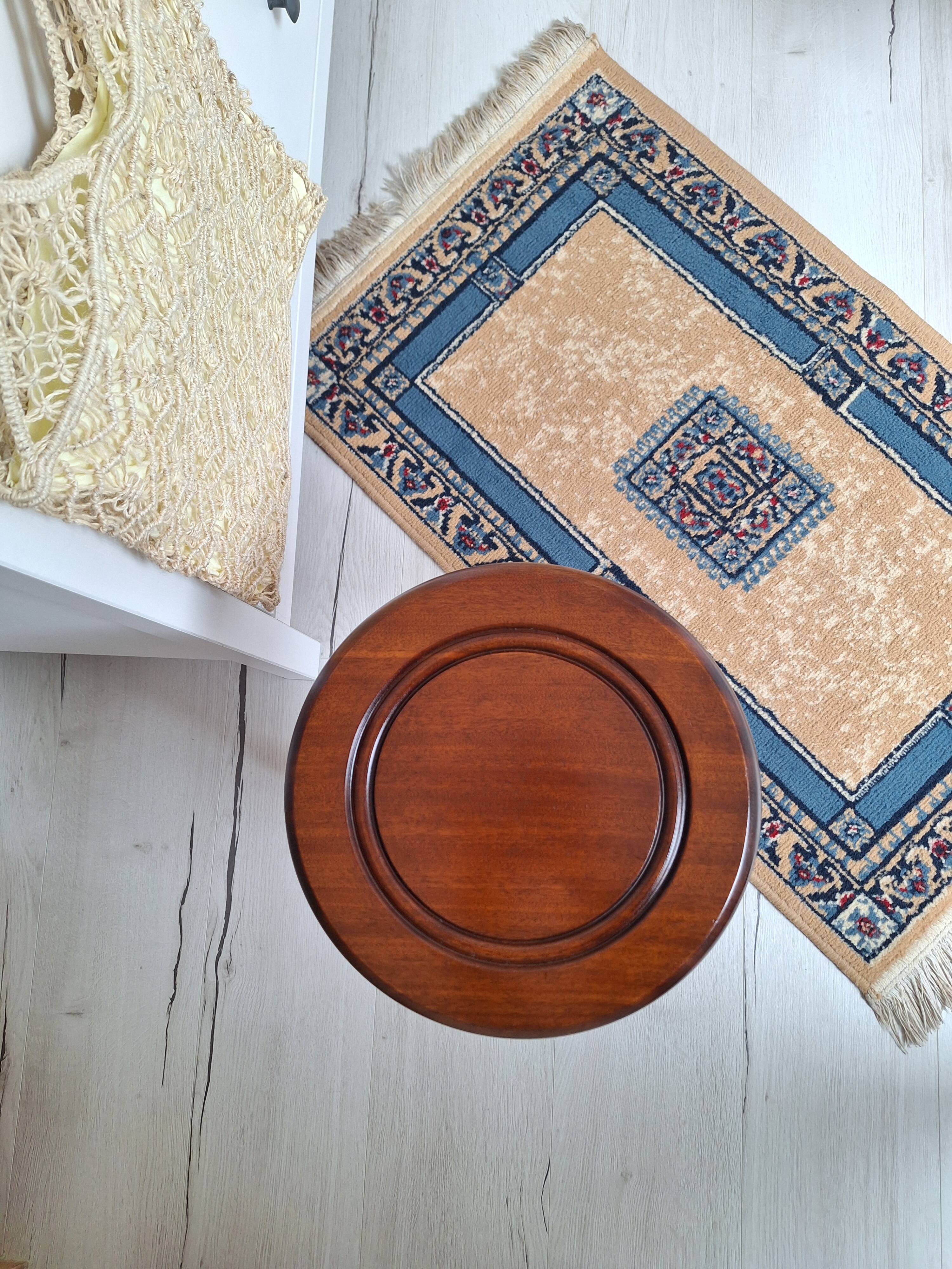 Tabouret tripode