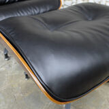 Lounge Chair & ottoman by Charles & Ray Eames edition Herman Miller