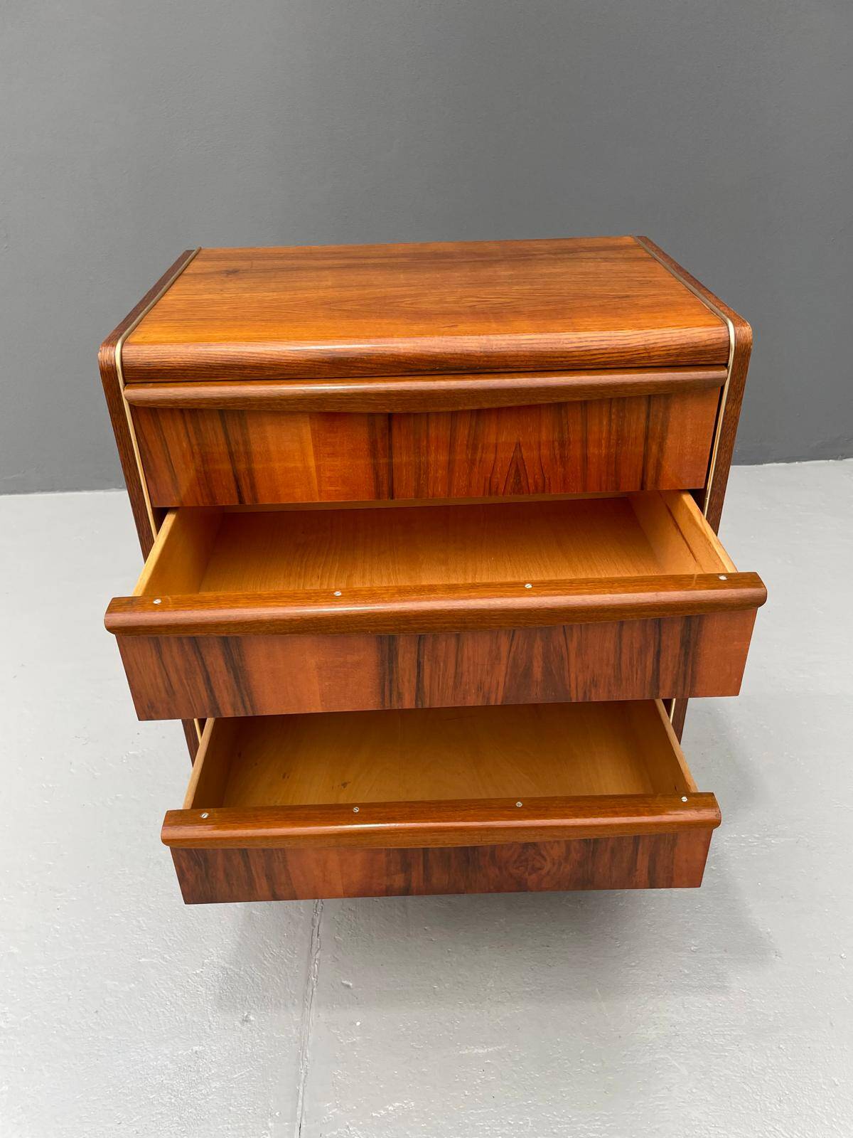 Commode à Tiroirs par Bohumil Landsman pour Jitona, Tchécoslovaquie, 1960