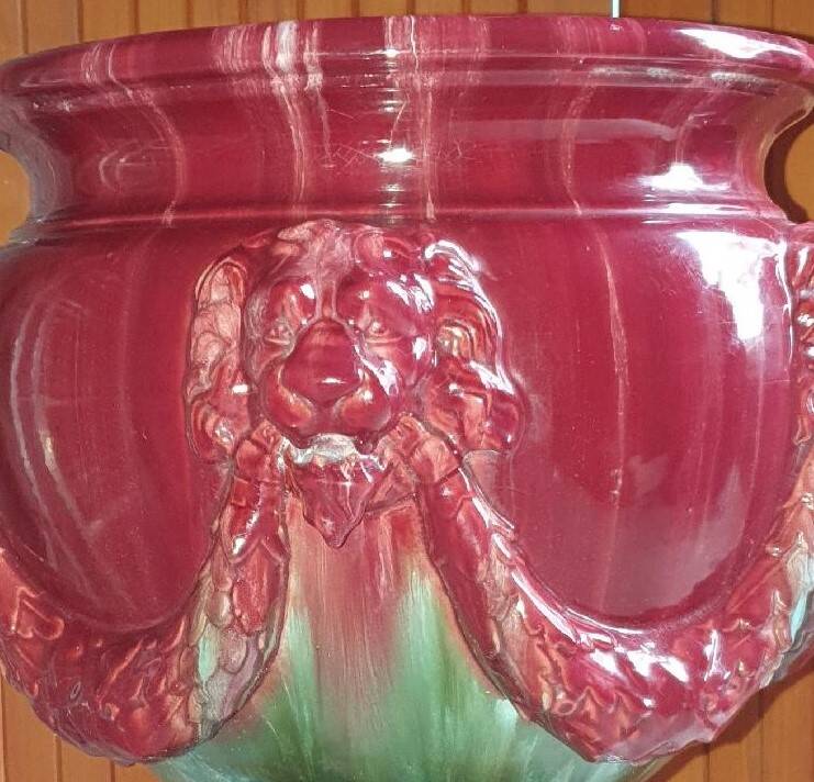 CLEMENT POT ON COLUMN CLEMENT MASSIER