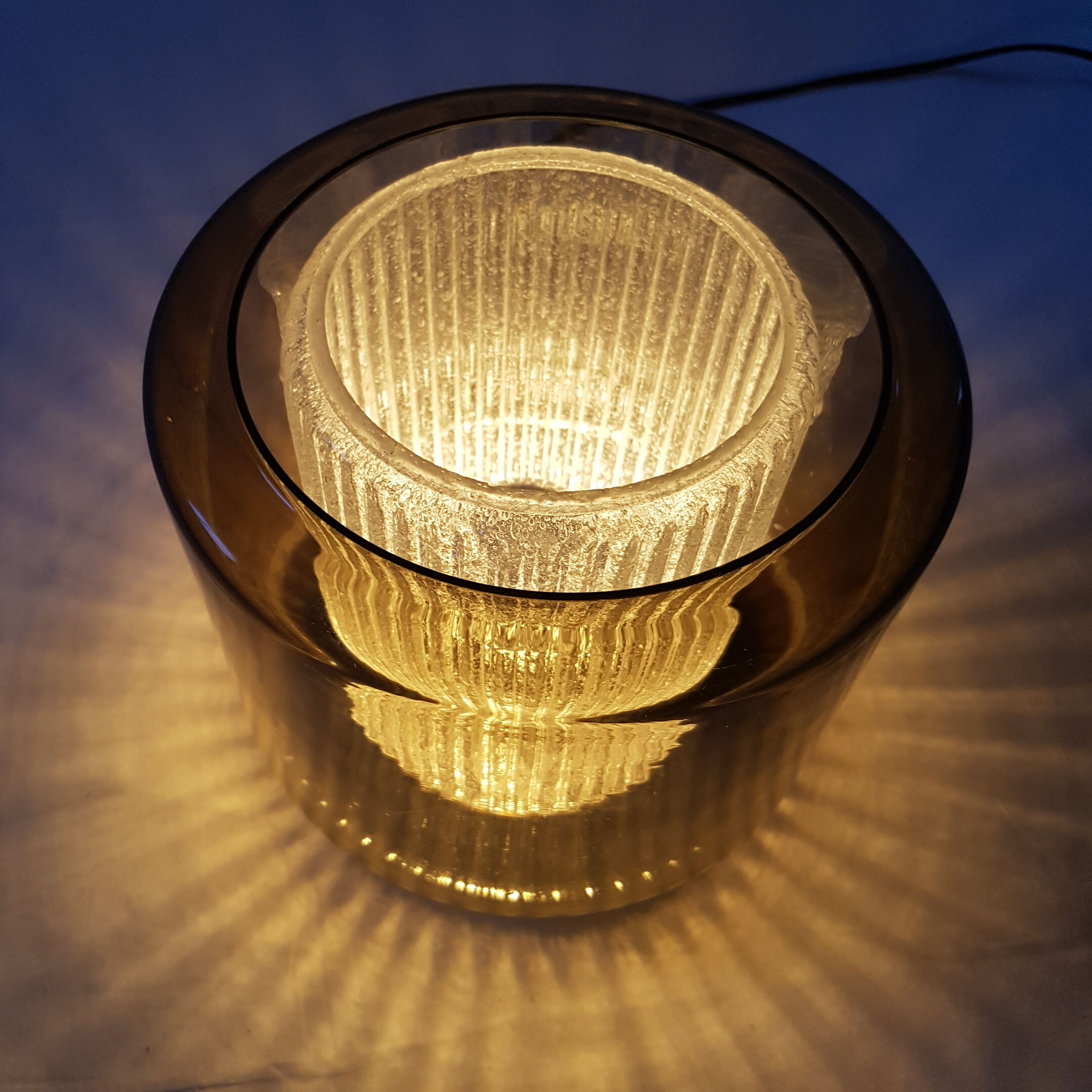 Raak B-1264 Amsterdam 1968 smoked glass table lamp