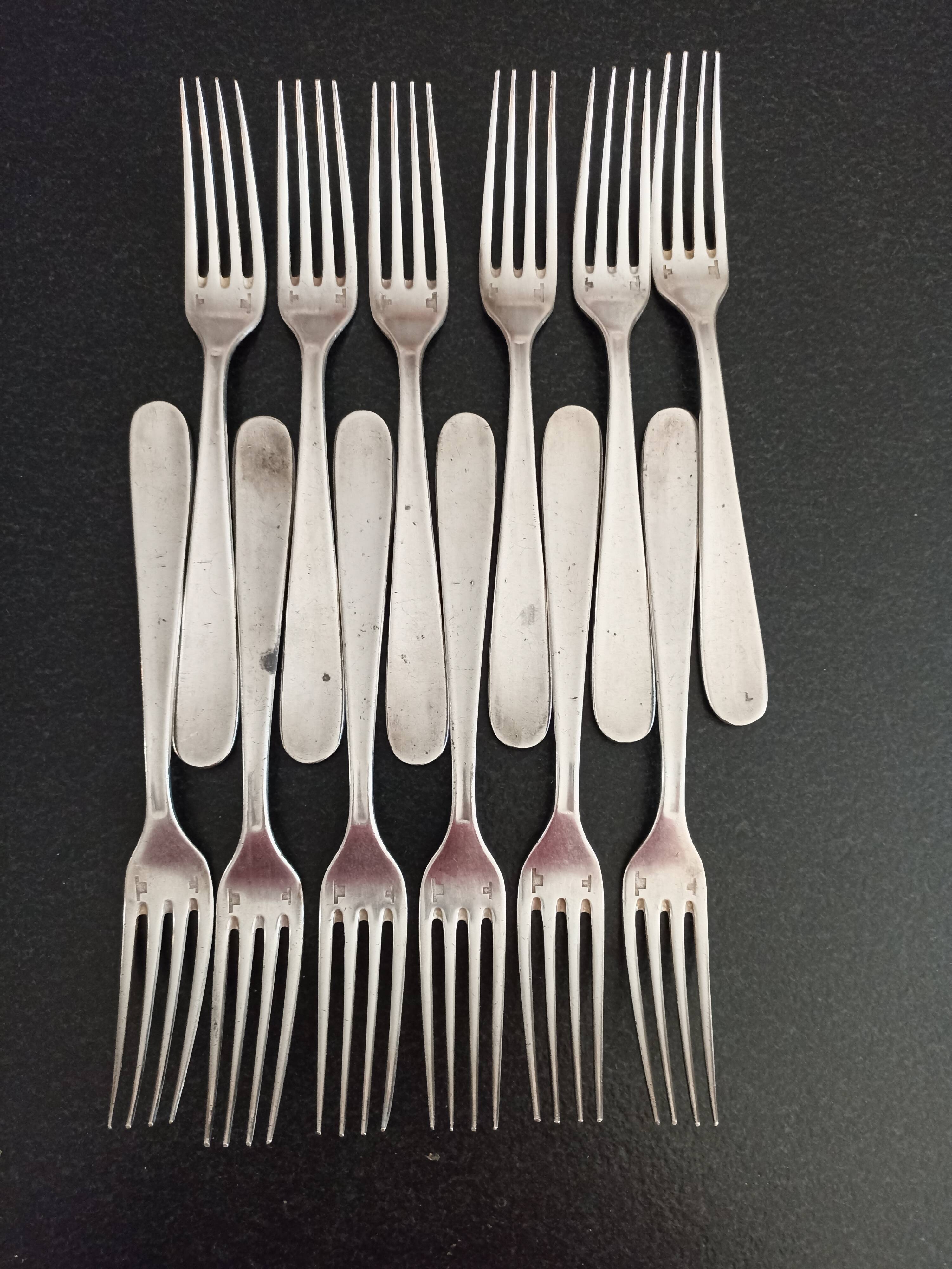 Set of 12 Christofle forks in silver metal