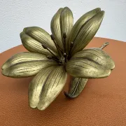 Ashtray flower solid brass 1960s