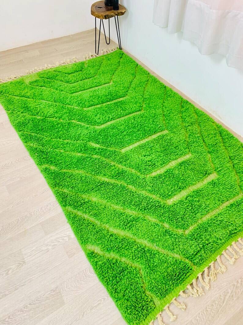 Traditional handmade Berber rug 250cm x 150cm