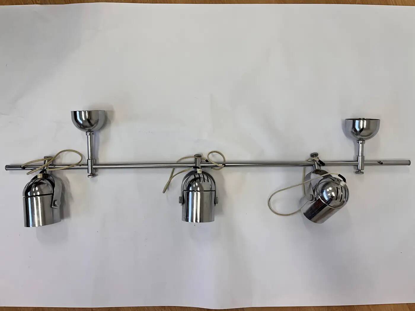 Lampe murale ou plafonnier chromée orientable, design Stanislav Indra, années 1970