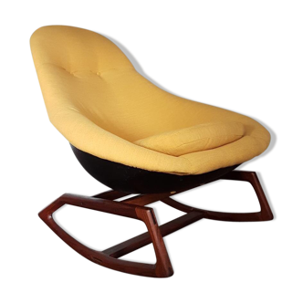 Rocking chair designed by Walter S. Chenery 1960s and manufactured by Lurashell