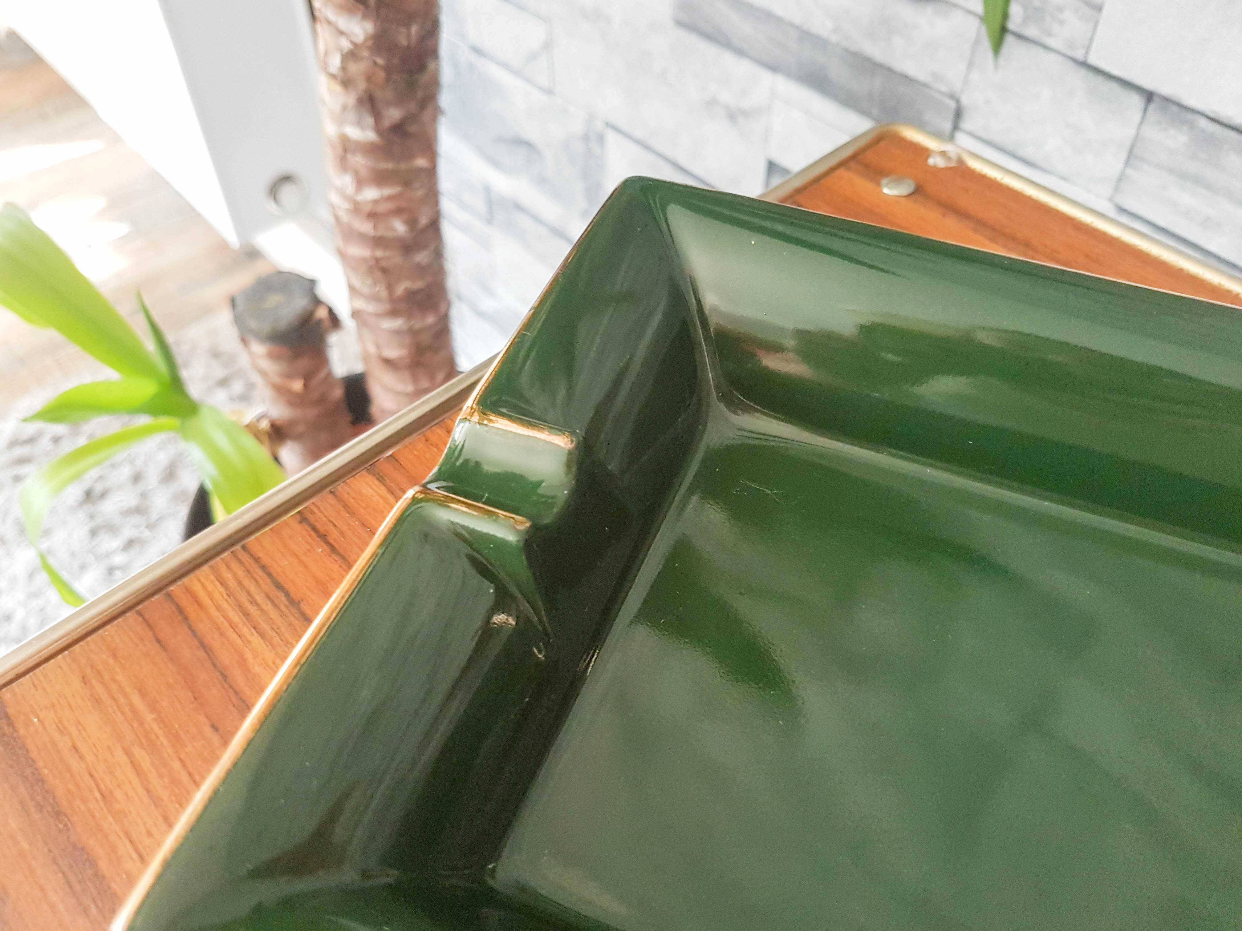 Green and gilded ceramic ashtray M99