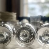 5 bubble glass cups.