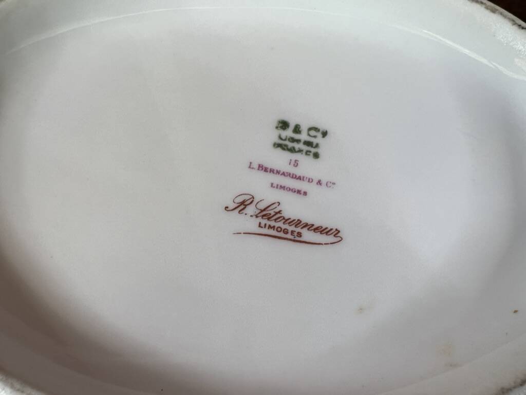 Vegetable tureen in Limoges porcelain Bernardaud