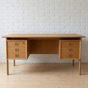 Bureau exécutif en chêne par Arne Vodder de Brouer Møbelfabrik, Danemark, années 1960.