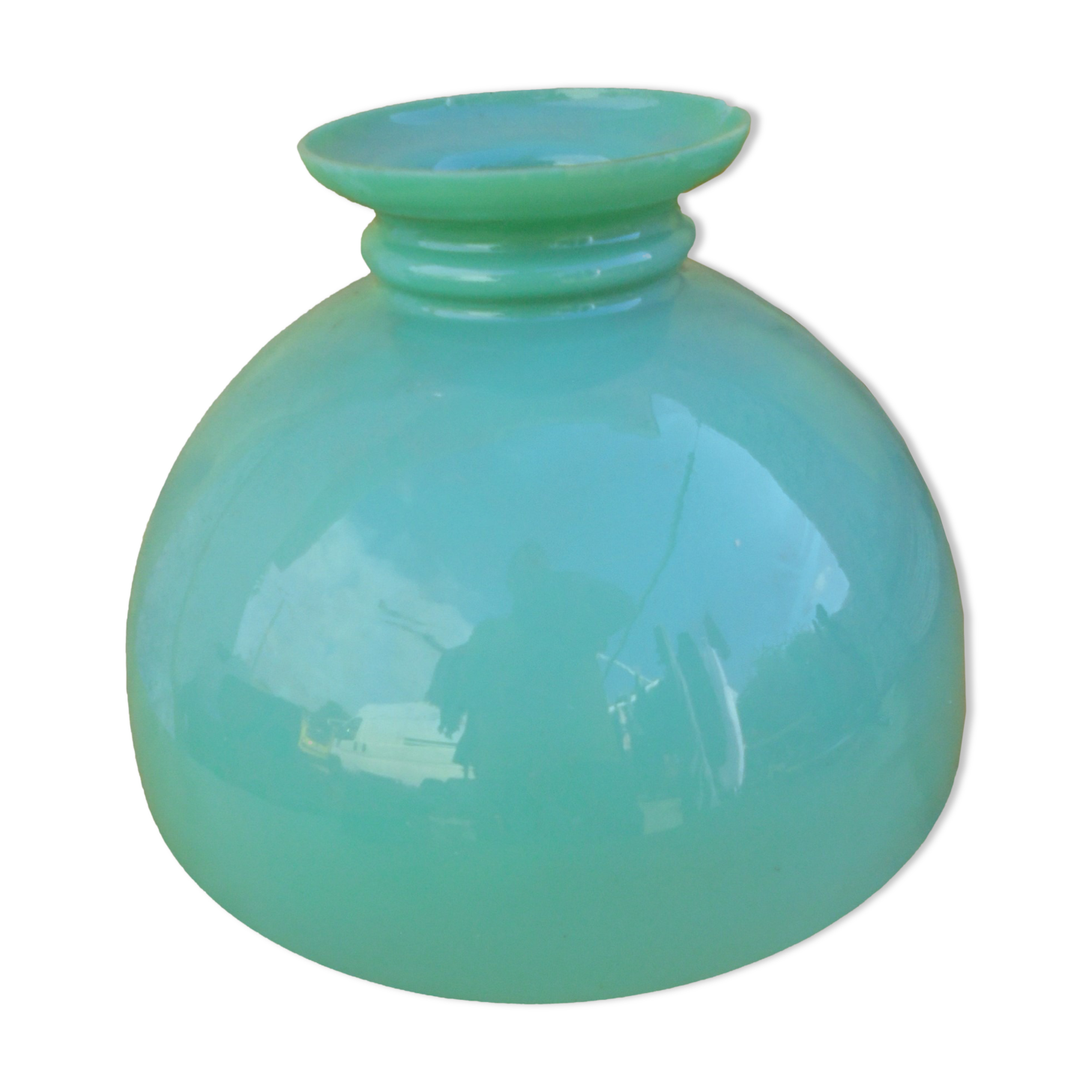 Globe lampshade in green opaline