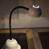 Articulated desk lamp