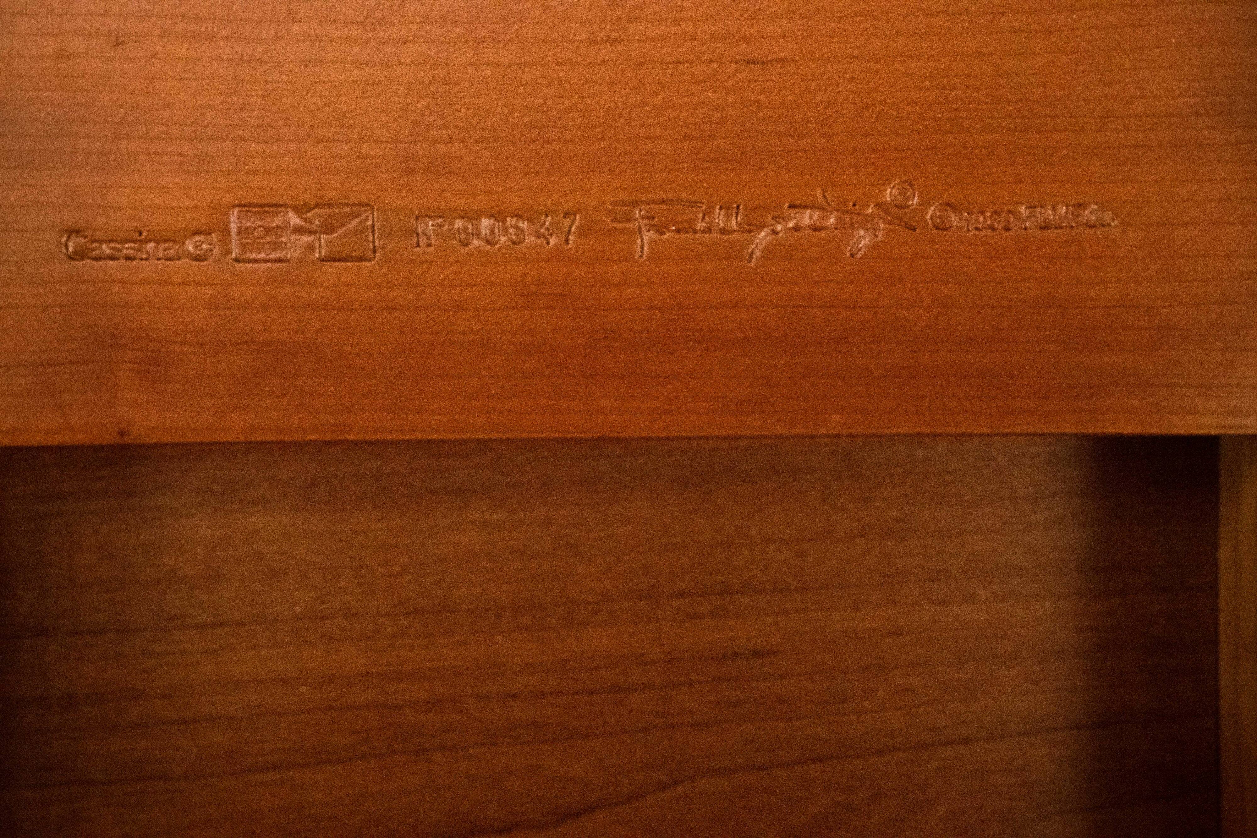 Table d'appoint Robie de Frank Lloyd Wright pour Cassina, édition limitée. Italie, 1988