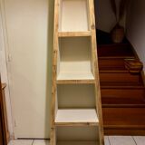 Asymmetrical shelf