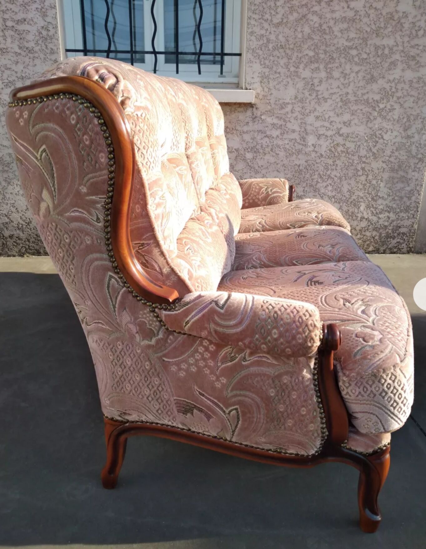 Full living room regency style